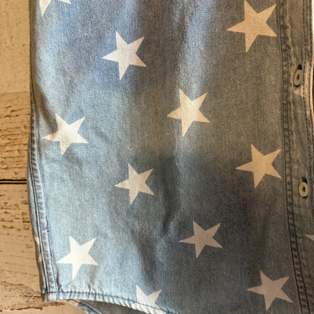 EXPRESS Star Patterned Distressed Denim Sleeveless Top Size Medium - Picture 7 of 10